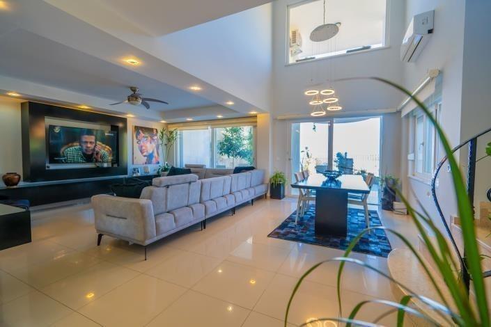 Image No.5-3 Bed Apartment for sale