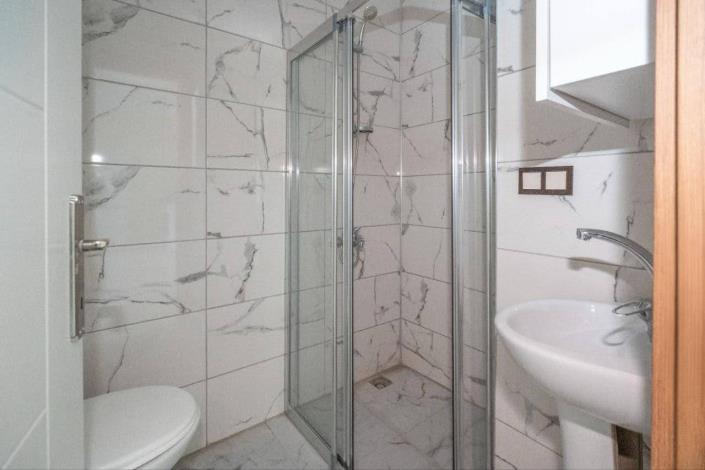 Image No.10-1 Bed Apartment for sale