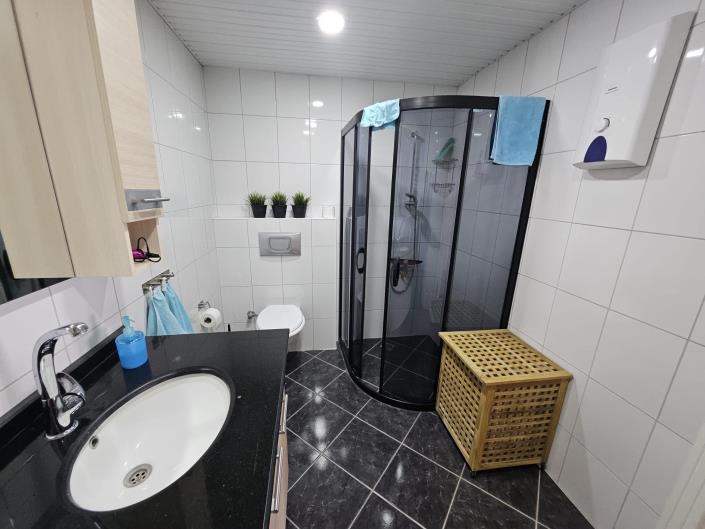 Image No.17-2 Bed Apartment for sale