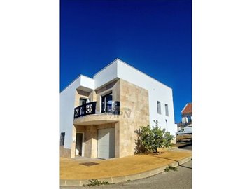 village-house-in-pizarra-3-large