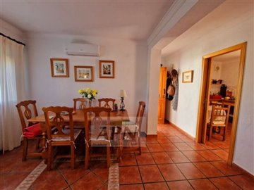 country-house-in-pizarra-5-large
