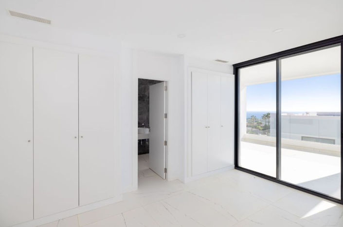 Image No.9-4 Bed Villa for sale