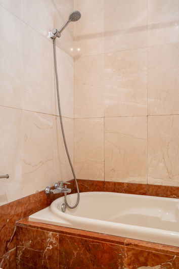 Image No.27-5 Bed Villa for sale