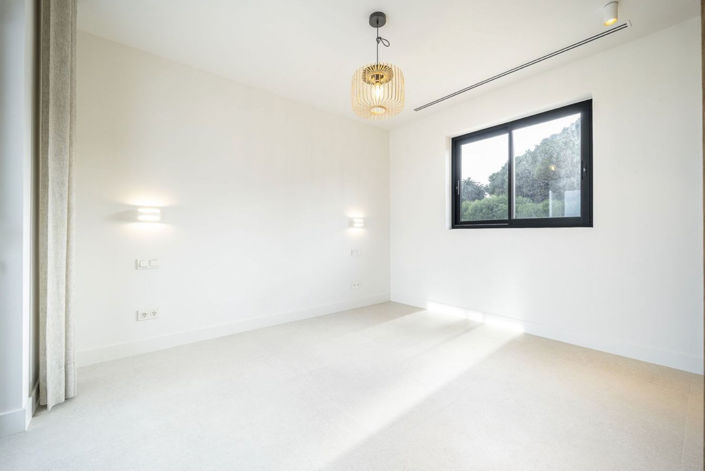 Image No.24-5 Bed Villa for sale