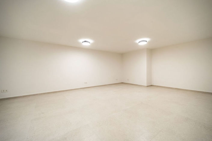 Image No.27-5 Bed Villa for sale