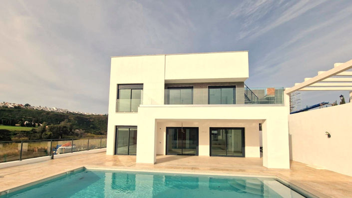 Image No.1-Villa de 4 chambres à vendre à Manilva