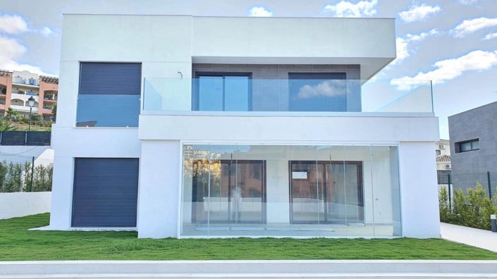 Image No.3-Villa de 4 chambres à vendre à Manilva