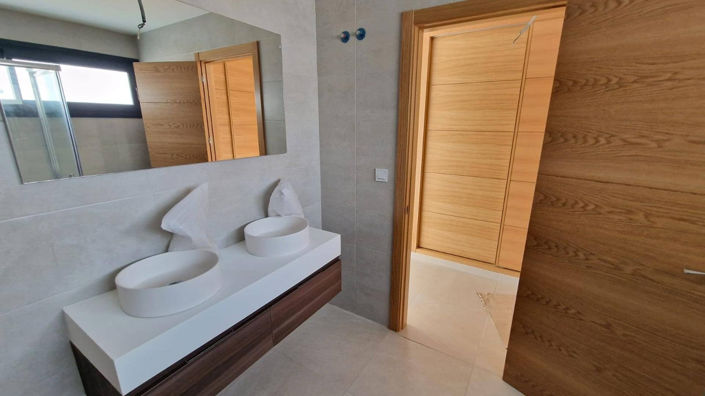 Image No.9-Villa de 4 chambres à vendre à Manilva