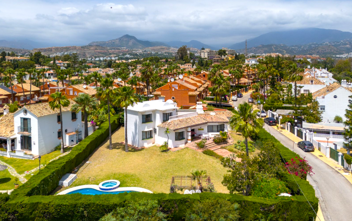 Image No.1-Villa de 3 chambres à vendre à Estepona