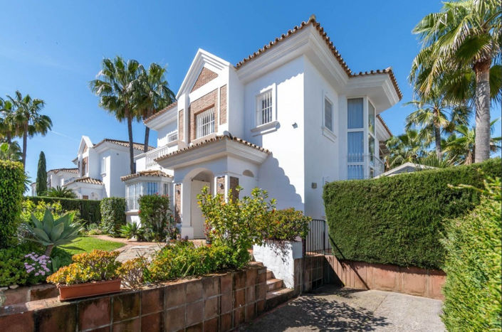 Image No.1-Villa de 4 chambres à vendre à Marbella