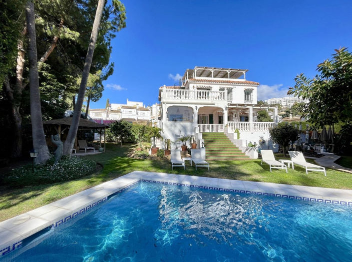 Image No.1-7 Bed Villa for sale