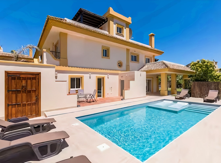 Image No.1-Villa de 4 chambres à vendre à Sotogrande playa