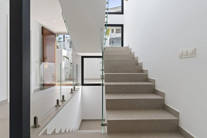 Image No.28-6 Bed Villa for sale