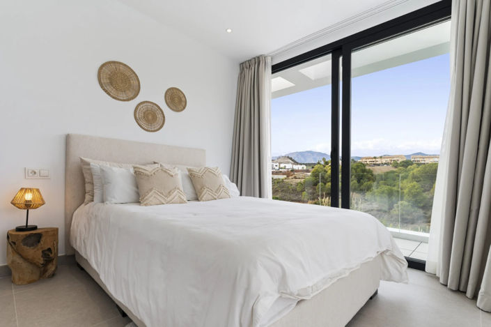 Image No.33-6 Bed Villa for sale