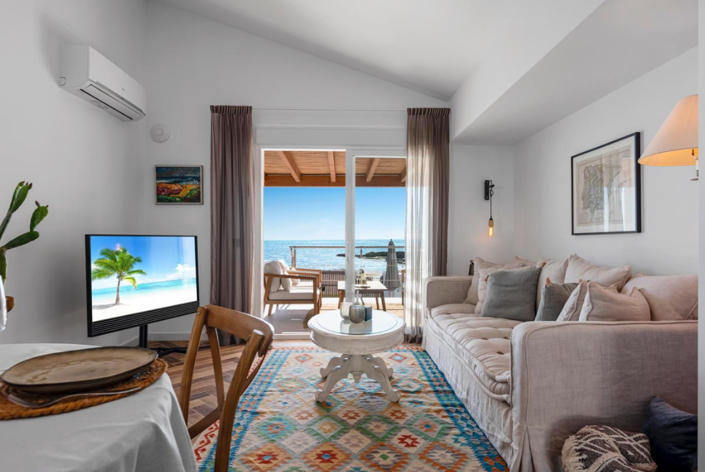 Image No.1-2 Bed Villa for sale