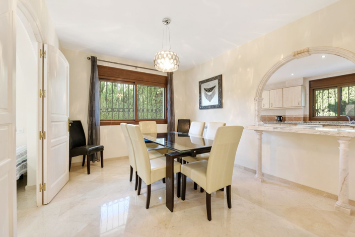 Image No.5-Villa de 5 chambres à vendre à Marbella