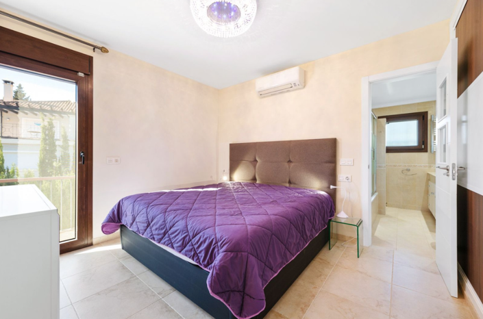 Image No.9-Villa de 5 chambres à vendre à Marbella