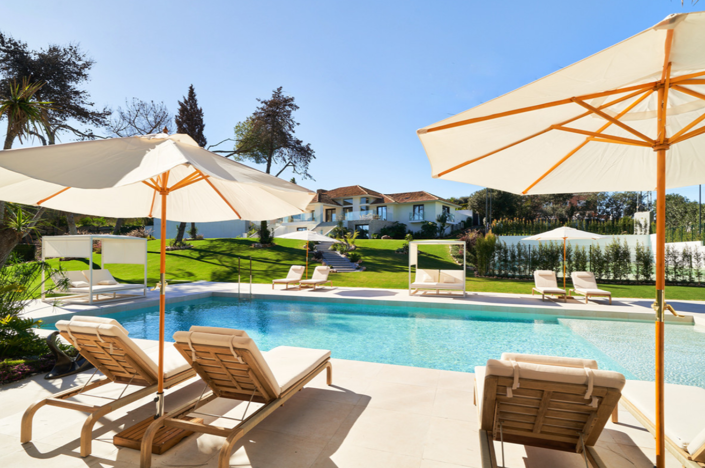 Image No.1-6 Bed Villa for sale