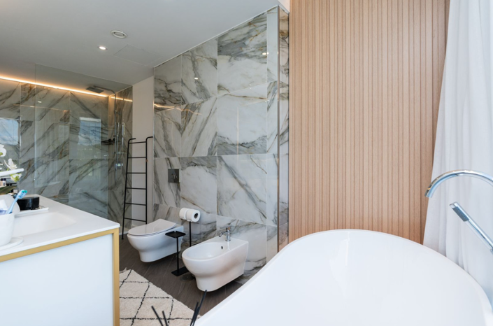 Image No.9-4 Bed Villa for sale