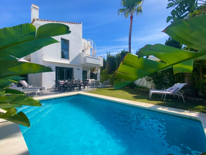 Image No.1-Villa de 4 chambres à vendre à Marbella