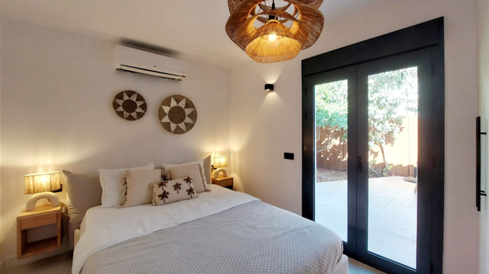 Image No.15-5 Bed Villa for sale