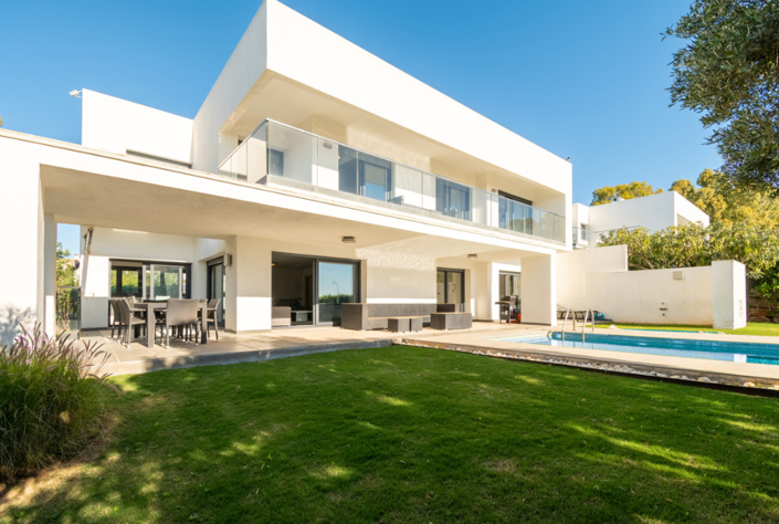 Image No.1-4 Bed Villa for sale