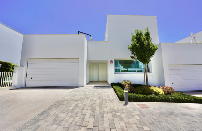 Image No.29-5 Bed Villa for sale