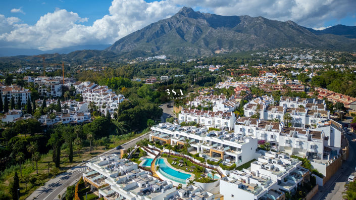 Image No.18-3 Bed Townhouse for sale