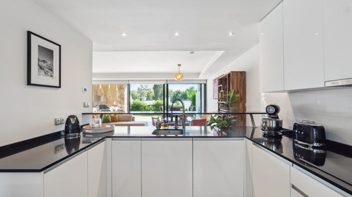 Image No.6-3 Bed Townhouse for sale