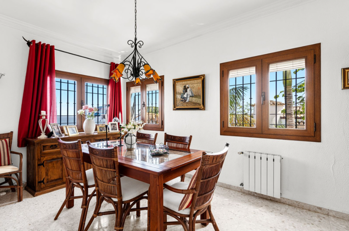 Image No.10-3 Bed Villa for sale