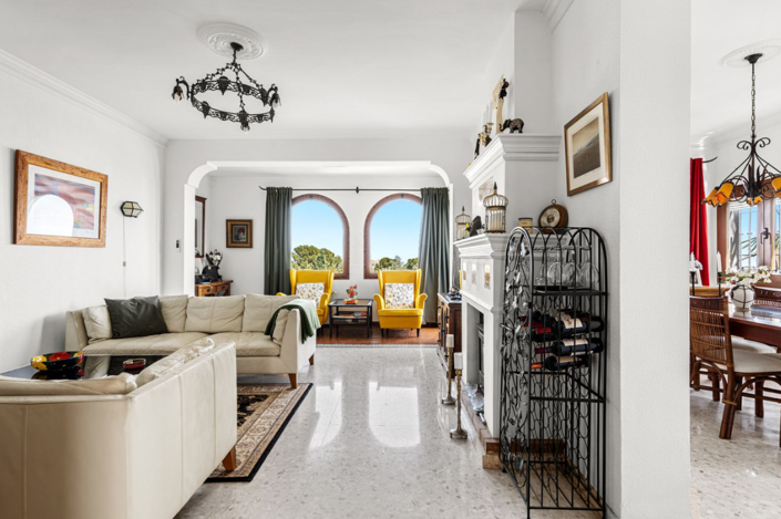 Image No.11-3 Bed Villa for sale