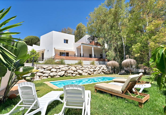 Image No.1-5 Bed Villa for sale