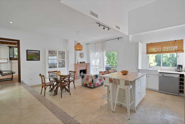 Image No.5-5 Bed Villa for sale