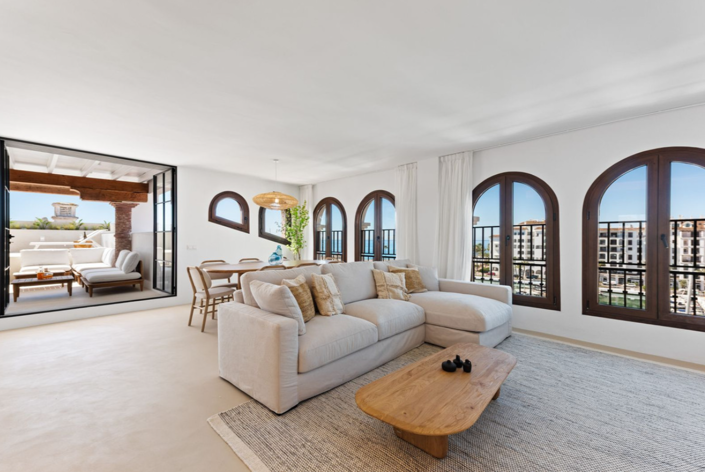 Image No.21-4 Bed Penthouse for sale