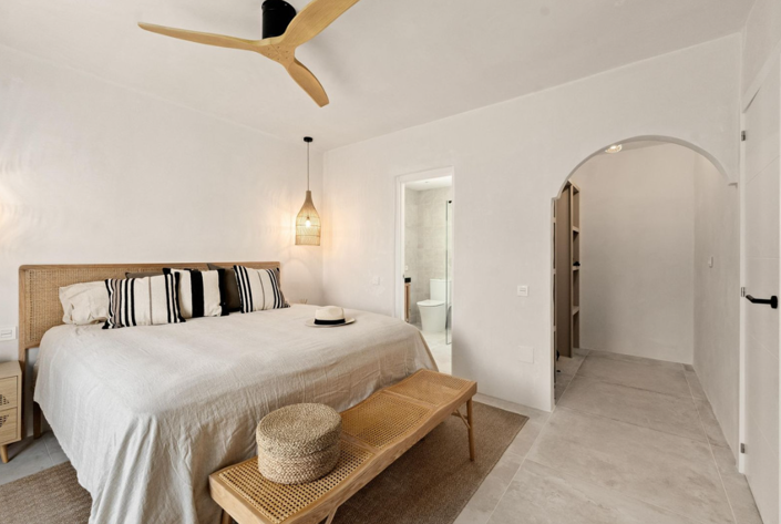 Image No.17-4 Bed Villa for sale