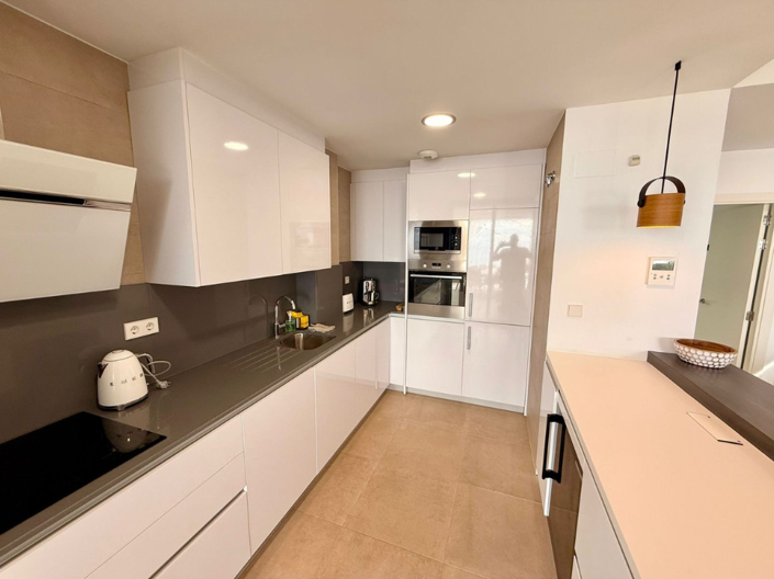 Image No.10-4 Bed Villa for sale