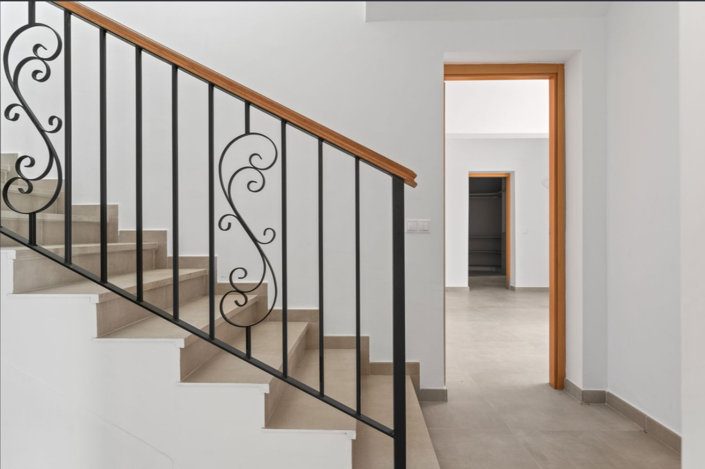 Image No.34-7 Bed Villa for sale