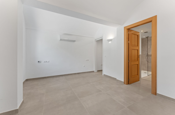 Image No.39-7 Bed Villa for sale