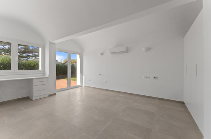 Image No.45-7 Bed Villa for sale