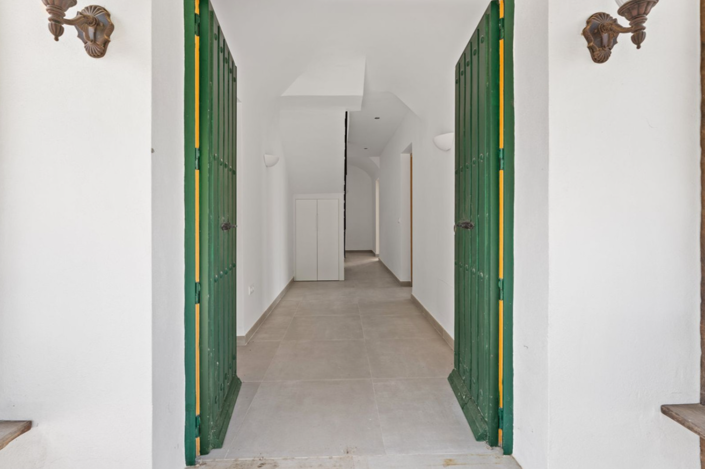 Image No.49-7 Bed Villa for sale