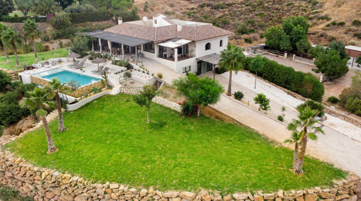 Image No.6-4 Bed Villa for sale