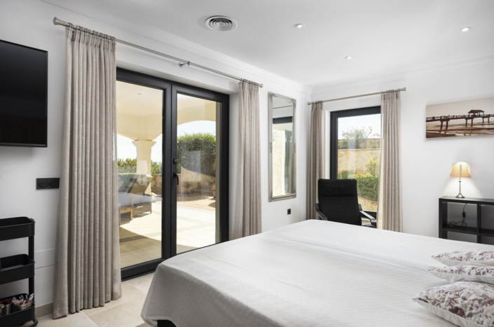 Image No.27-4 Bed Villa for sale