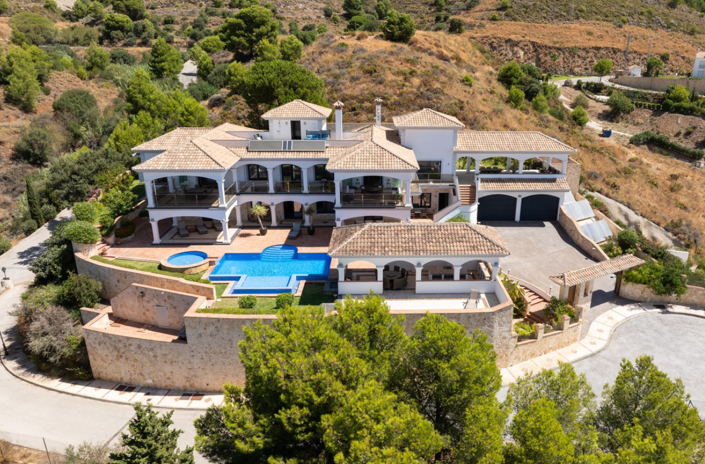 Image No.42-4 Bed Villa for sale