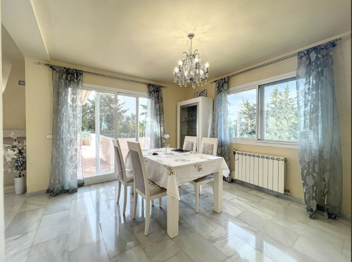 Image No.8-Villa de 5 chambres à vendre à Mijas Costa