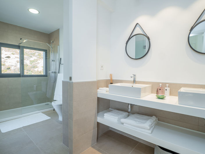 Image No.18-4 Bed Villa for sale