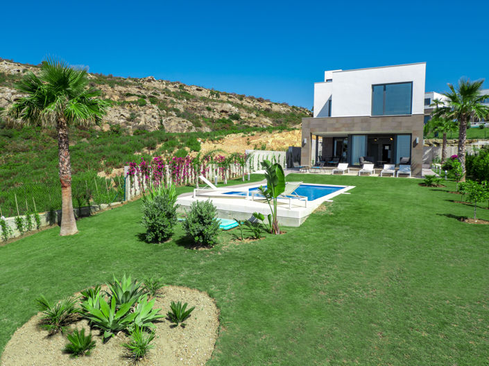 Image No.3-4 Bed Villa for sale