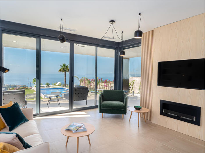 Image No.4-4 Bed Villa for sale