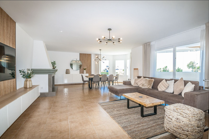 Image No.14-6 Bed Villa for sale