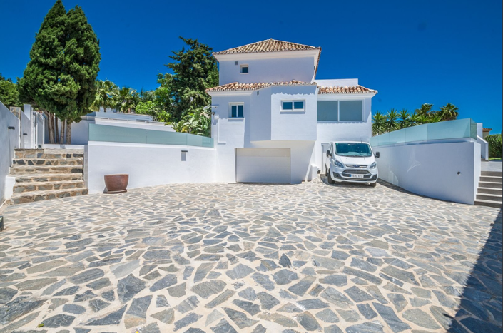 Image No.3-6 Bed Villa for sale