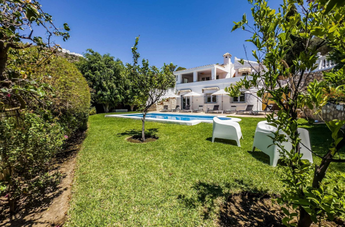 Image No.1-4 Bed Villa for sale